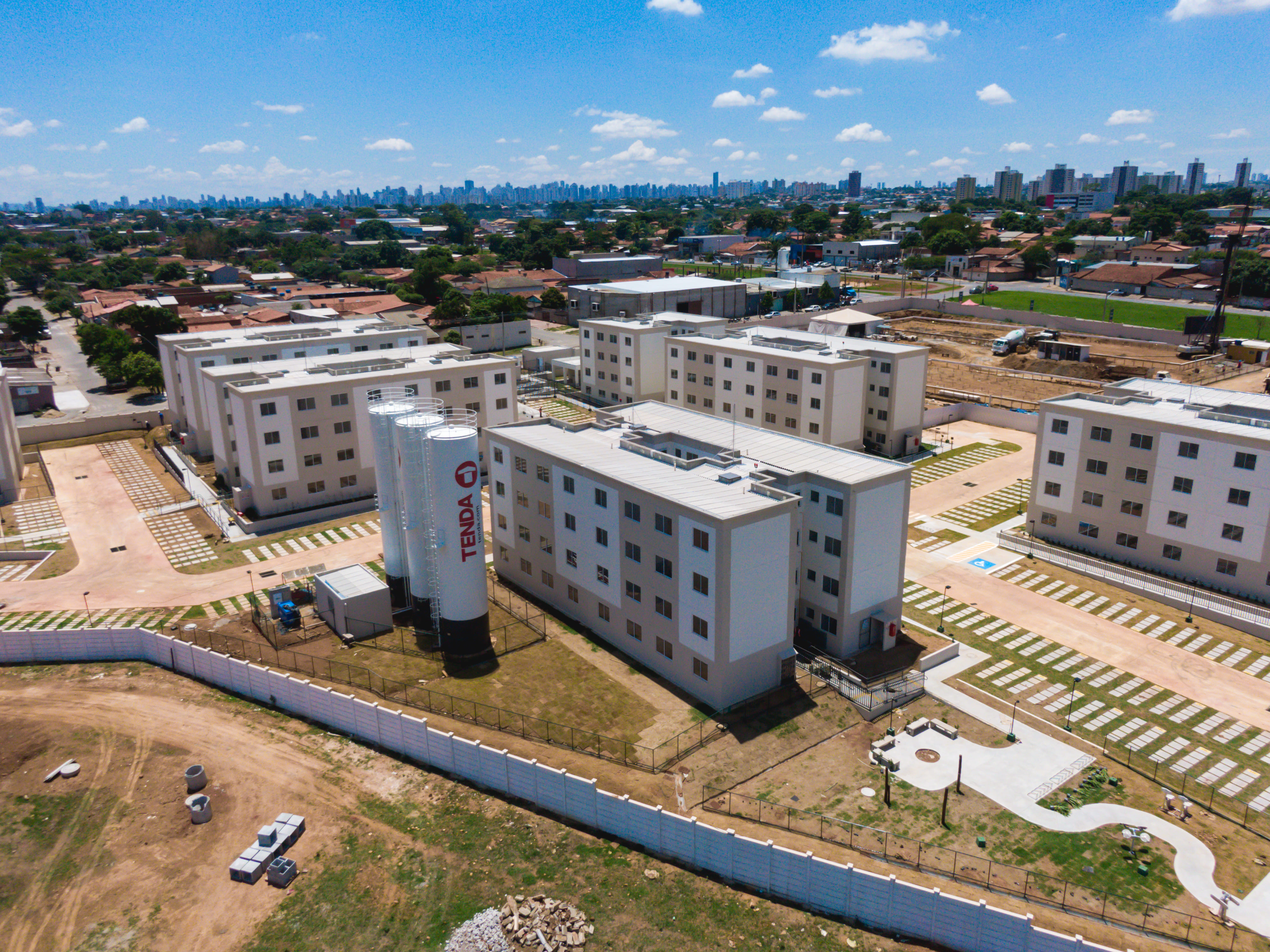 Fotos de obras no empreendimento MORADA GOIA - GERAL | Goiânia | GO | foto 0 | tenda.com